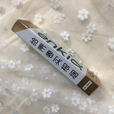 口感很纯正，一只可以抽300口左右，一次性免充电很方便尾灯不亮就是抽完了就可以扔掉了。每款颜值都很高??我入的这款摩卡里面没有尼古丁，解瘾又健康！