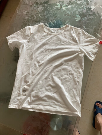 收到快递后第一时间就上身试了一下，很漂亮，与卖家及自己期望的结果很接近，非常满意，一共买了两件，试穿后媳妇说另外一件好看，但是我还是比较中意这一件，此次购物很愉快，良心卖家，值得信赖，物流也很给力，综合来说京东还是比较有保障的。