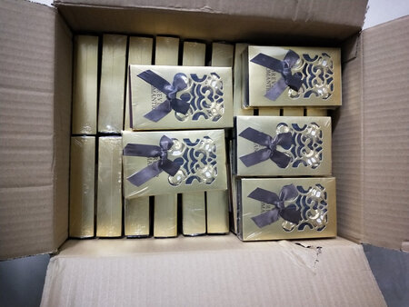 东西看着不错。我也不指望当评价官了。要求太苛刻。只说我对货的直观感觉。希望对其他买家有用。