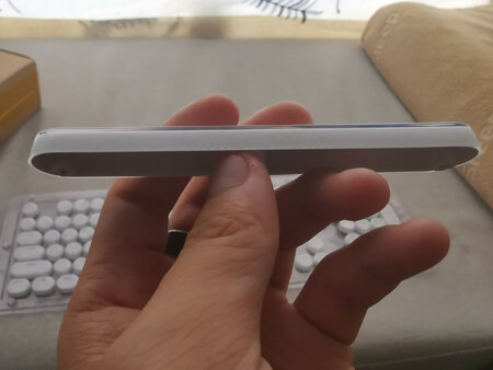 还行吧，只能说一般，高度是统一的，大键有毛边现象