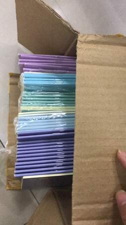 纸的质量很好，有个别不整齐，还不错！