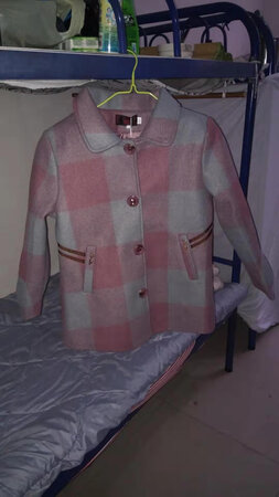 物流非常快，  衣服质量超级好    ，客服服务人员很好满星。