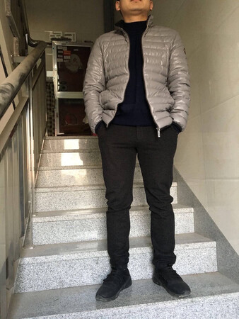 衣服很不错，也不会褪色，很喜欢这件衣服