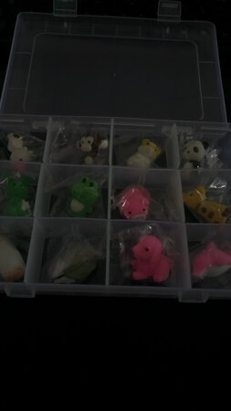 东东收到啦 很袖珍的 孩子很喜欢 没有异味 色彩鲜艳  包装也很好