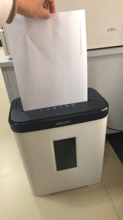 包装保护：很好
碎纸效果：效果不错
操作方式：简单
运行声音：可接受
外形外观：美观简约