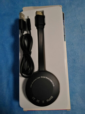飙王(SSK)P110无线WiFi同屏器，安装方便，好用。