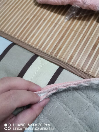 说是2款随机发，结果双十一优惠发的货比之前买的差的不是一点点。买的不如卖的精。
