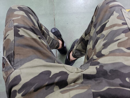 裤子质量杠杠滴，主要是穿起来特别合适炫酷，下回再买一条卡其色的?……
