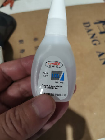 #，这个也太难了，真的特别容易将她说，大家一定要注意，用的时候把那个口子剪开一点，简单一点就不容易被占着，我就是看不懂，这个商家应该有一个说明书就好了，光这三个苹果三价格合适，年龄也很强，但是总体还是，弄得我的手啊，哎呀，洗也洗不掉，弄也弄不掉，太难受了