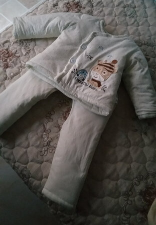 买了好几次童泰的衣服了，质量不错，很柔软，做工也好