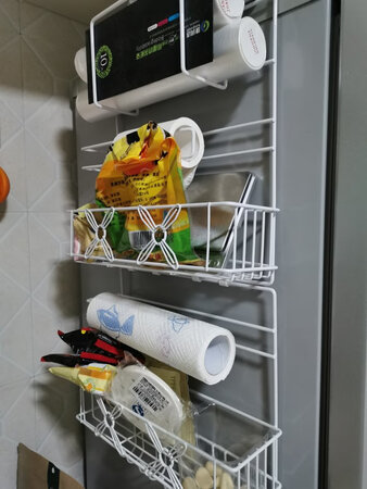 说实话吧，买回来以后感觉没怎么(?o?;有用，挂在那里感觉有点鸡肋了呢，不过东西还是不错(*?´╰╯`?)?的，就随便┐(‘～`；)┌放些小东西吧,,?^?,,。质量还是挺好的，粘的也挺紧的，用段时间就习惯了吧,,?^?,,。