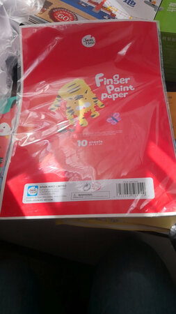 A3那么大，纸质不错，不容易晕开