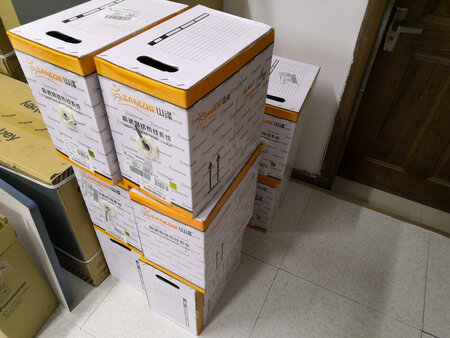 其他特色：工程布线使用
产品包装：包装完整
产品质量：品质优越
产品性能：千兆线缆