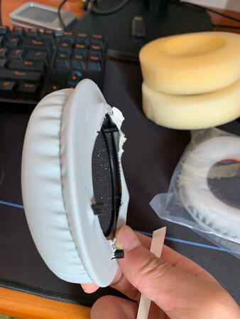 好是好就是小了点
做工质感：还可以
舒适度：一般