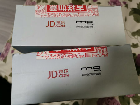产品质感：特别好
补水效果：很好
贴合效果：好