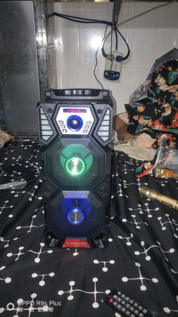 篮牙音响收到！三天后评价！非常好！美观音质非常好！我拍了视屏也传过来！希朋友们赶快买！我,非常喜欢