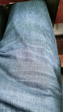 裤子质量挺好的，客服态度、服务态度都比较好。