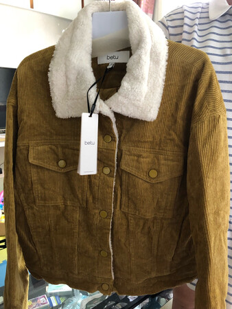 衣服收到了，挺好的。
