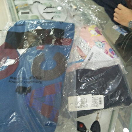 小朋友喜欢，布料好，就是粉色的太容易脏，还是黑蓝合适