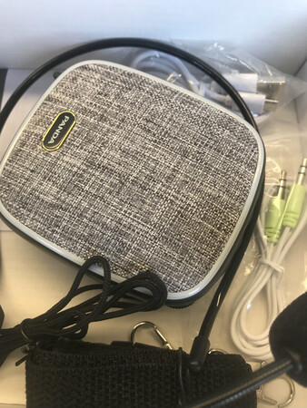很快收到货了，非常精致，效果好，软线部分还是针织包裹的，太贴心了
