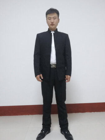 还可以，衬衫有点大