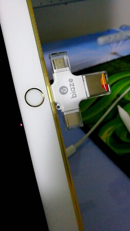 用着还好，没有问题，希望能够直接支持ipad OS13里的文件。