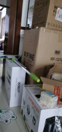还可以吧，伸缩杆很好用，可以够着高的地方，打扫卫生无死角