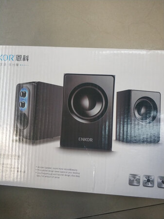 音质音效：音质听起来还可以，普通办公够用了
按照比较简单，独立电源供电