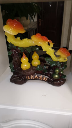 整体还算满意吧，商品就是细看的话瑕疵还是很大，而且不怎么光滑。实体也并没有图片这么漂亮。