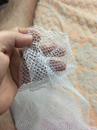 产品材质：极差，才用了两次，三个网袋都破了，希望京东不要上这么差的东西来坑大家
