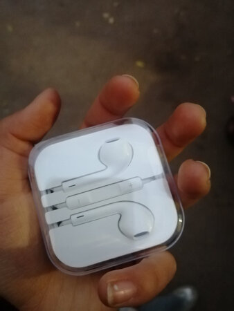 直接爱辽
音效音质：好
做工质感：好
舒适度：好
颜色外观：号
其他特色：好