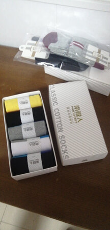 该商品包装精美，织物摸起来很舒服，穿着很舒适。
