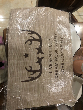 凑单买的，可以用来隔热