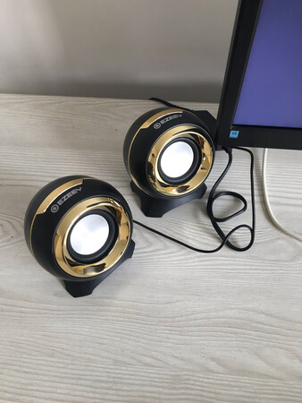 声音不错，值这个价，关键是不占地方，好评