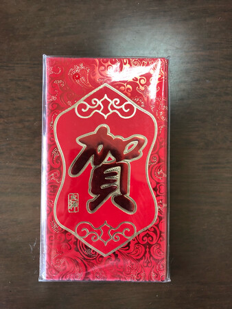 产品包装精美，挺厚实的，京东物流超快