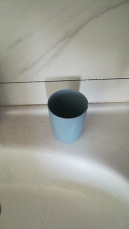 杯子还行，就是有点小贵。