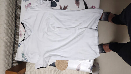 衣服穿的可以，挺漂亮的，质量也可以