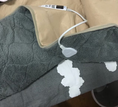 晚上睡觉前定时2小时，上床睡觉特别舒服，温度适中，软乎乎暖呼呼的，给个大?