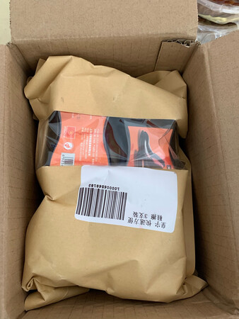好用不贵，擦我的鞋子挺光亮的，碰上促销活动巨划算，囤货备用。值得推荐分享。继续支持京东自营
