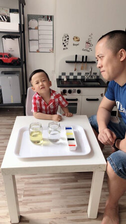 挺好的，孩子很喜欢。小容量大内容，能学到很多东西，小实验一目了然，孩子自己动手做的实验记忆深刻，有助于理解。
做工质感：很好。
尺寸大小：刚刚很适合我们孩子使用。