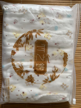 毛巾质量非常柔软，之前有看老姐用过这个品牌的浴巾，手感和很软，所以这次去奔着牌子去的。
