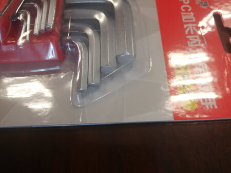 材质好，份量重，做工精细，性价比高。