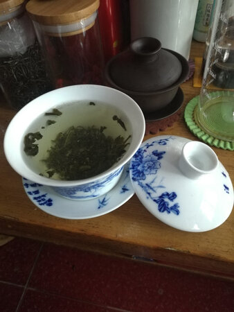宝贝收到，不错，很满意。容量大，做工细腻。图案艳丽清晰。物流很快。包装不错。满意。