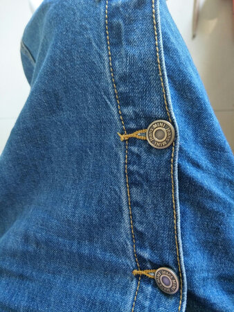 和裙子一起买的，好看