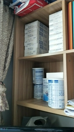 分两次购买了，真的特别好，奶粉很重要，京东让人放心。关键是物流特别快，一天就到了。