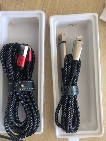 做工手感不多，充电也可以，接下来看使用时间。