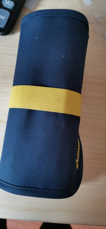 这个是给儿子买的学校课外班有参加素描课就在京东上外观也可以还带了小收纳袋子很好挺漂亮的里面工具也比较齐全买这一个就够用了笔削了也不爱断觉得挺好的使用效果也不错孩子也挺喜欢的画着也不错不爱断笔选了好久选择了这一家觉得还不错值得购买大家可以试一试