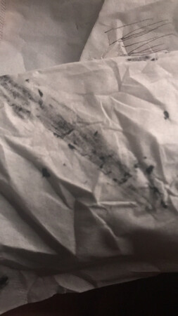 是不是日期不好还是咋的，刚开封就画不出水了，以前一直买这个眼线液笔，从来没买到过这种情况，而且之前买的一支都能用很久很久出水流畅