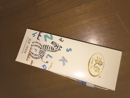 这个确实薄，但至少是品牌的再怎么也差不太多，我以前去外面买的几套，缩水到本是男生穿的，结果洗几次女生都能穿了，价格便宜，这个618我买了很多，把该买的不该买的都买回来了。