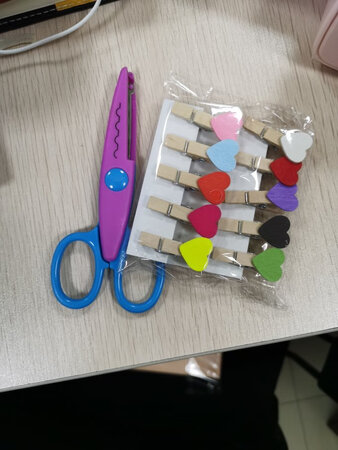 给爱人买的礼物，感觉她肯定会喜欢，客服热情，强烈推荐！